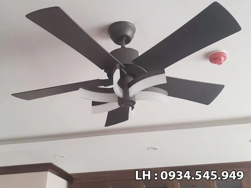 Quạt trần Benny Romantico BF-C43V