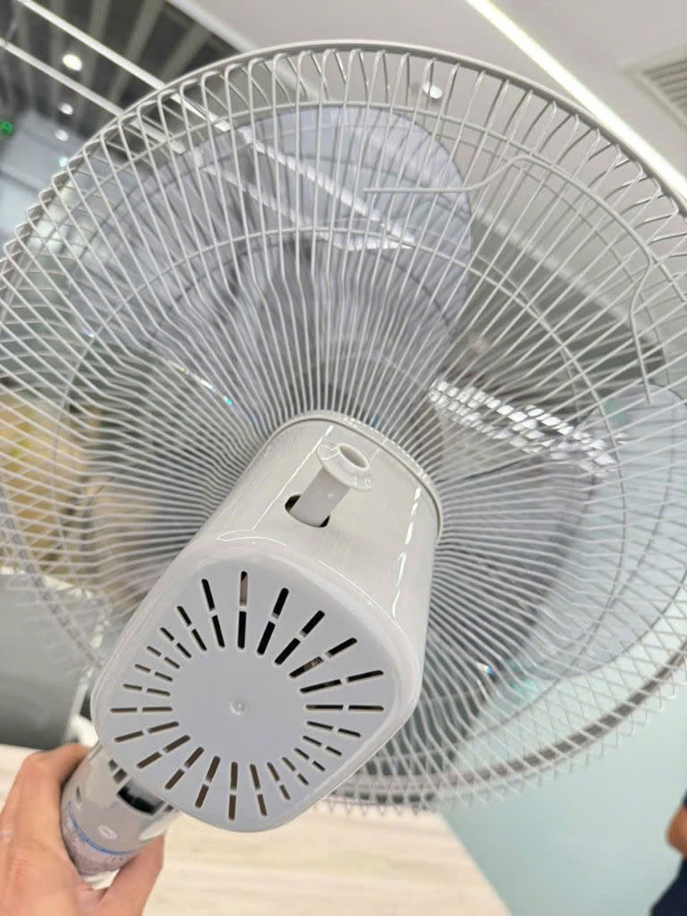 Quạt đứng AC ASF05A163 (55W)