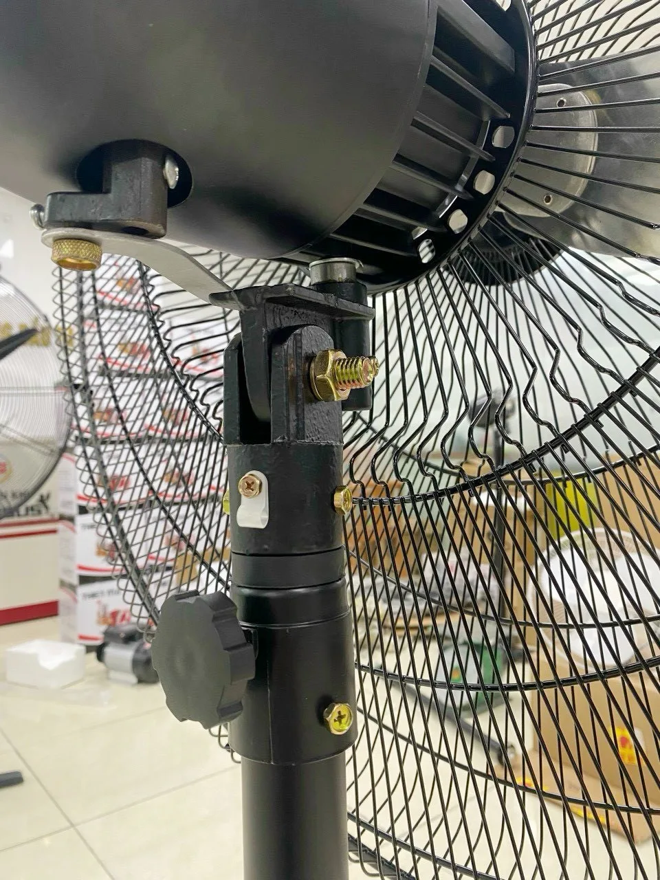Quạt đứng công nghiệp Wing TMQC-650