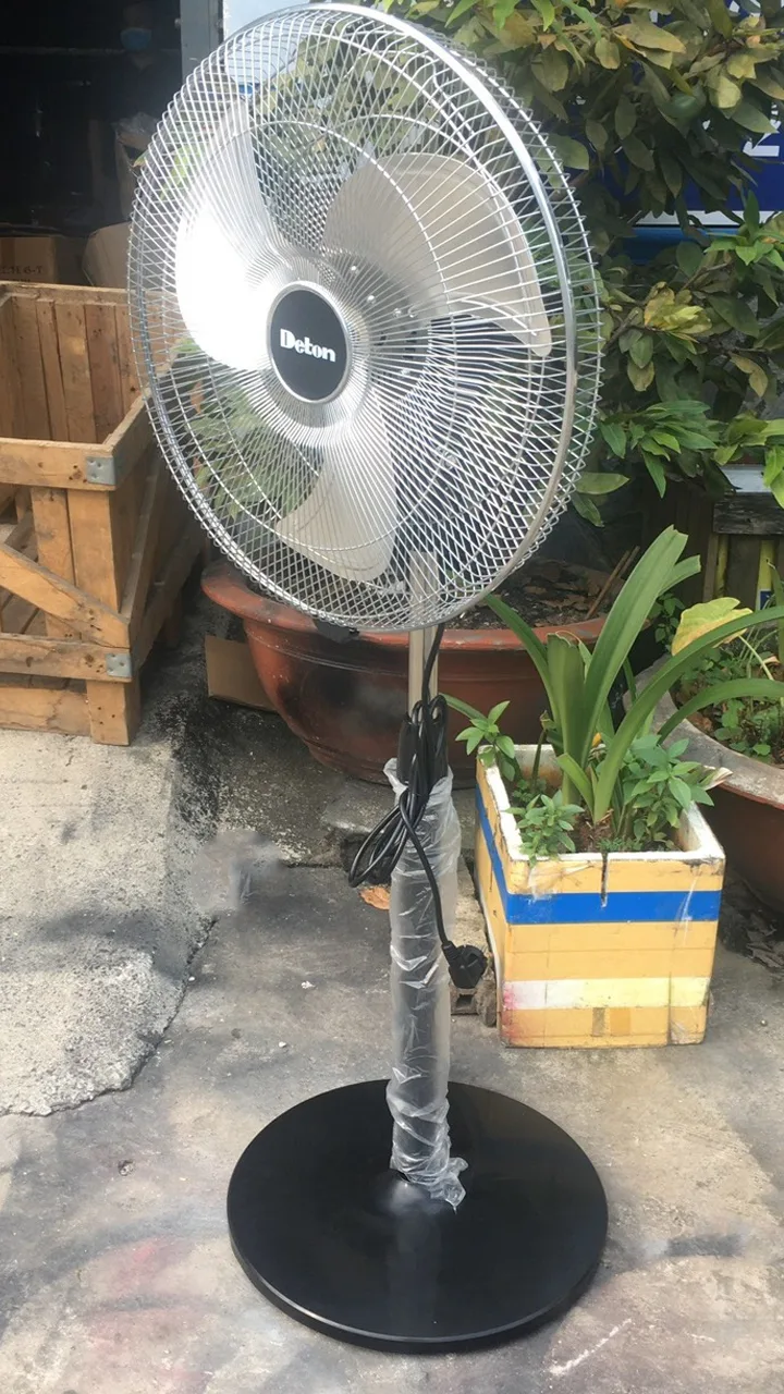 Quạt đứng đa dụng Deton CF-45S