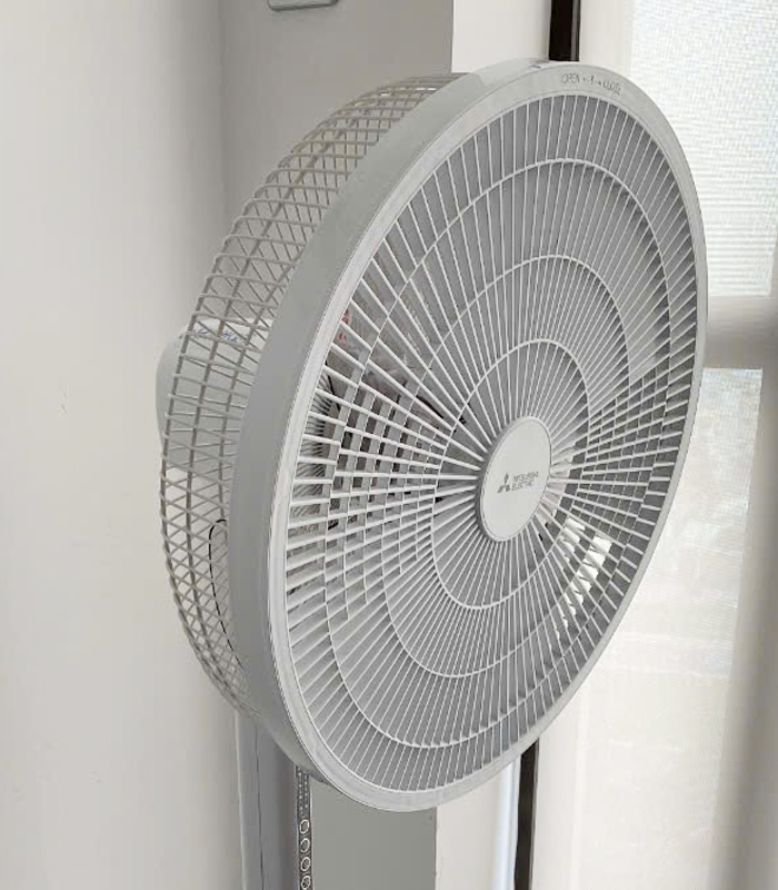 Quạt đứng Mitshubishi LV16AS-RC