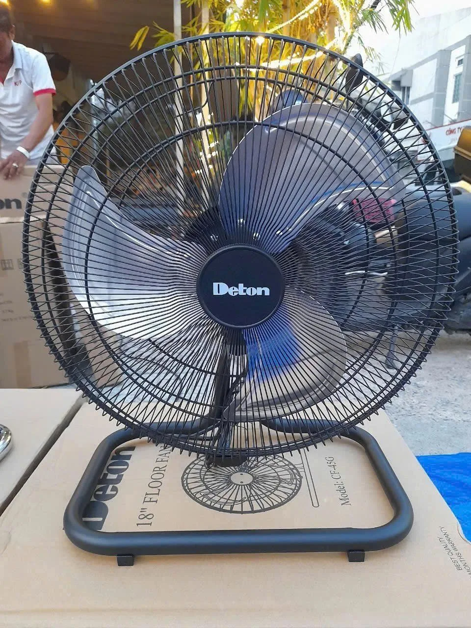 Quạt sàn công nghiệp Deton CF-45G