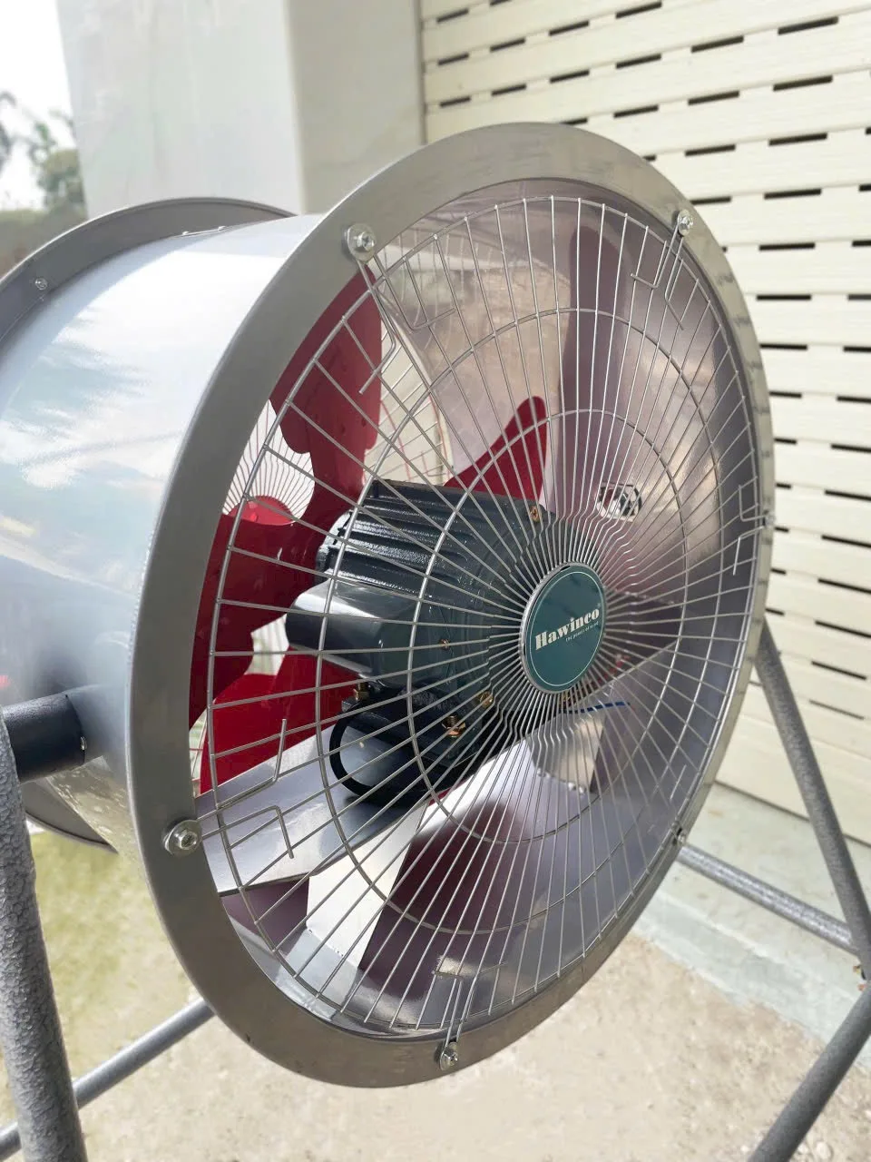 Quạt thổi Ha.winco DFG60SM (Có chân)