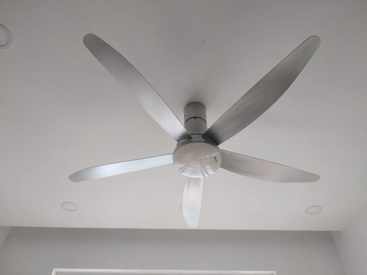 Quạt trần Panasonic F-60UFN