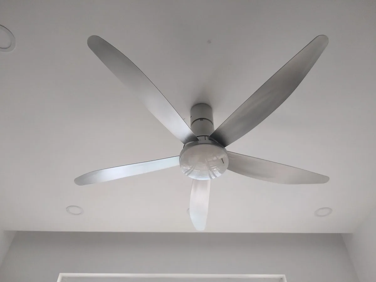Quạt trần Panasonic F-60UFN