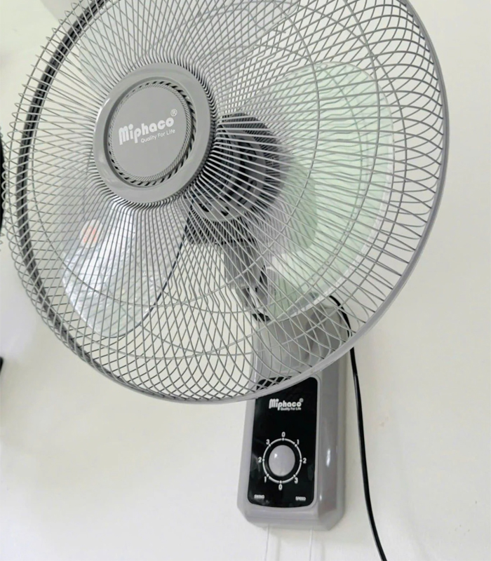 Quạt treo tường Miphaco TR42 50W