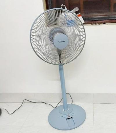 Quạt đứng Panasonic F308NHB