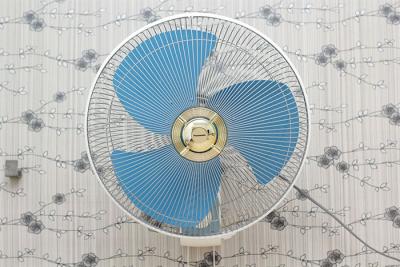 Quạt treo Panasonic F409UB