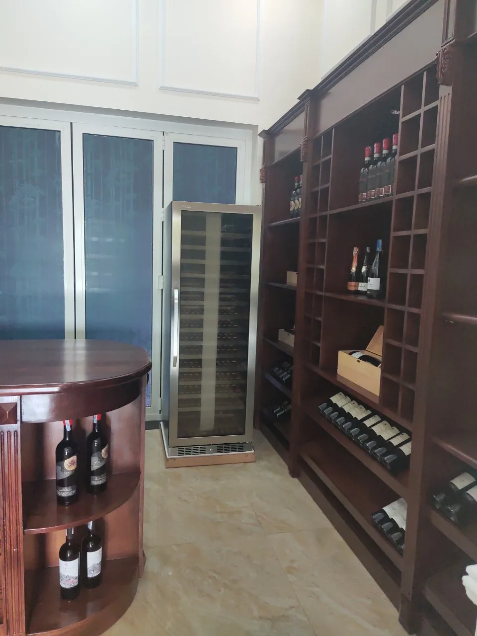 Tủ ướp rượu Kadeka KN-168EW